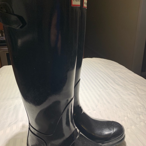 Hunter Tall Black Boots EXCELLENT USED CONDITION - Picture 4 of 5